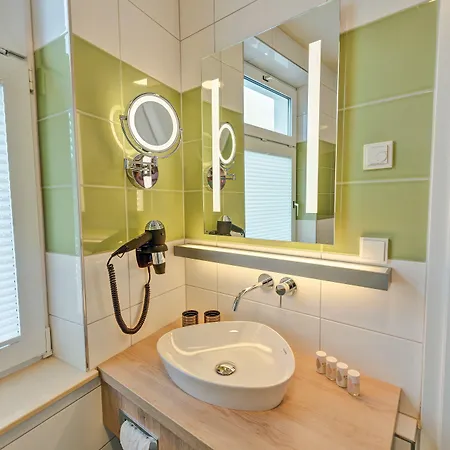 ホテル Spree In Der Altstadt 4*