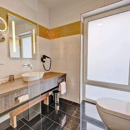 Hotel Spree In Der Altstadt 4*