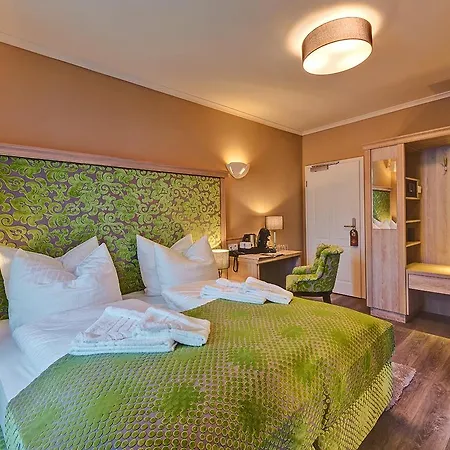 ホテル Spree In Der Altstadt 4*